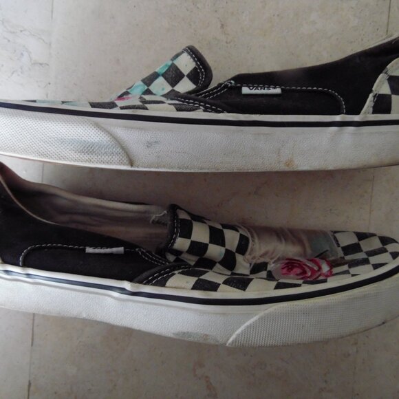 VANS womens size 8.5 but they are stained sorry - Picture 4 of 9